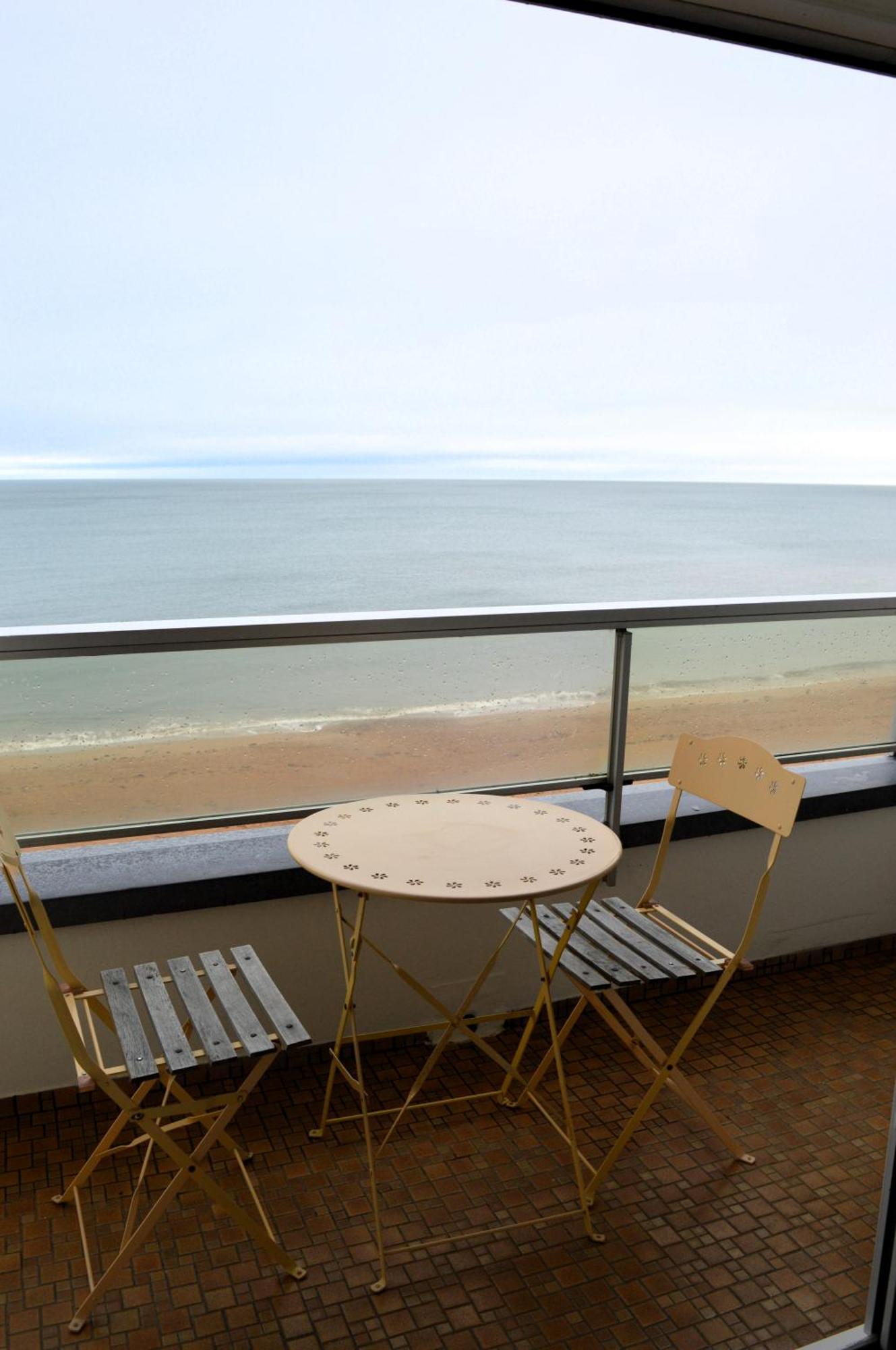 L'Esperluette - Magnifique Vue Mer Et Balcon Courseulles-sur-Mer Dış mekan fotoğraf